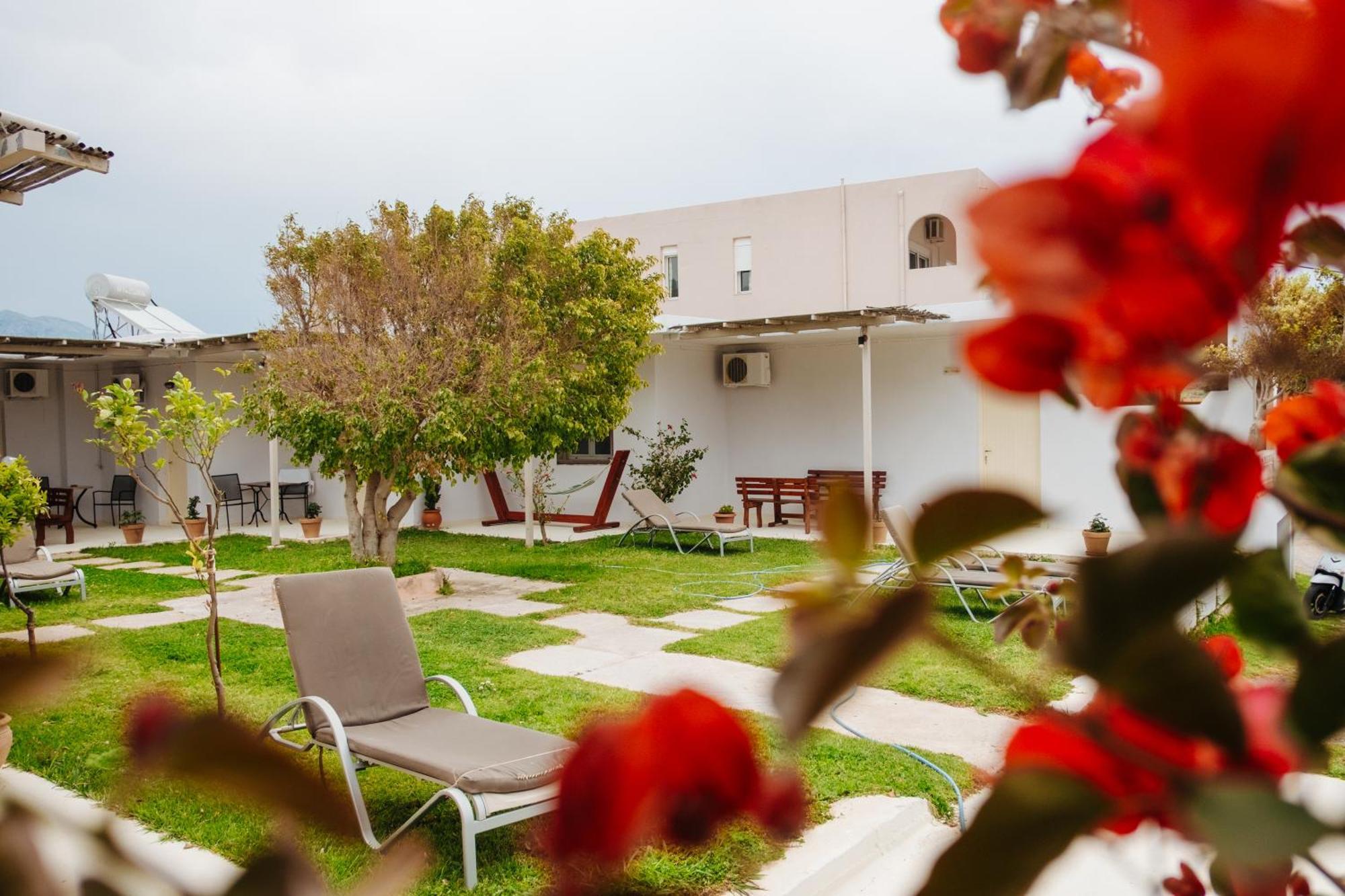 Finikas Apartments Plakiás Exterior foto